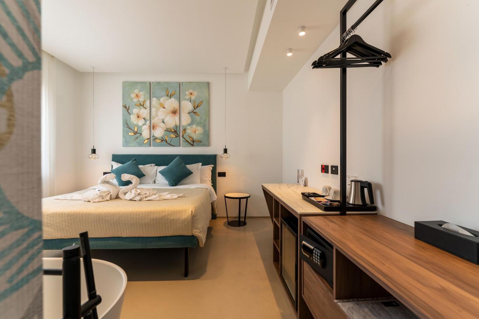 B&B Le Suites Di Costanza Cefalù Exteriér fotografie