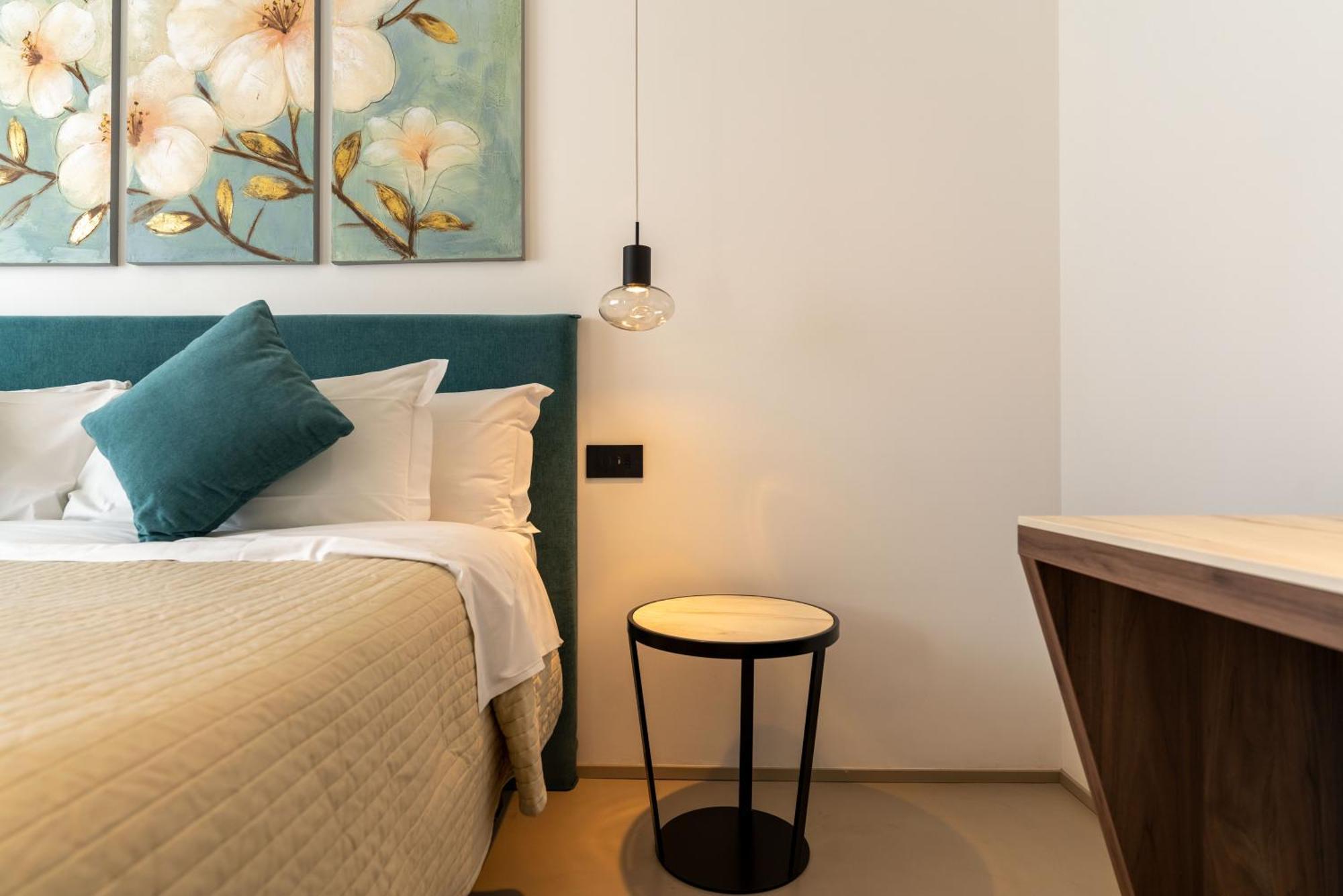 B&B Le Suites Di Costanza Cefalù Exteriér fotografie